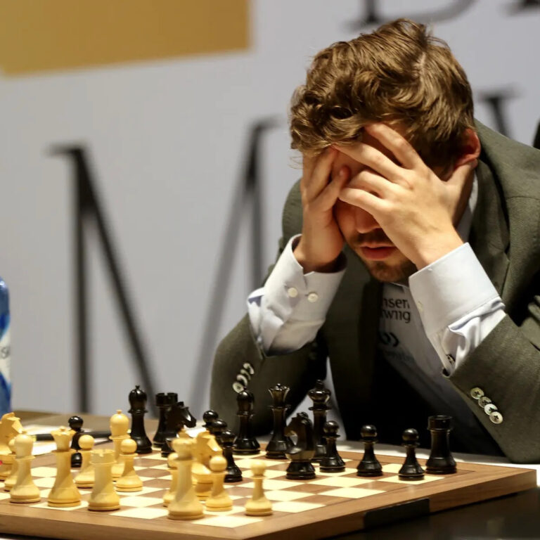 MAGNUS CARLSEN